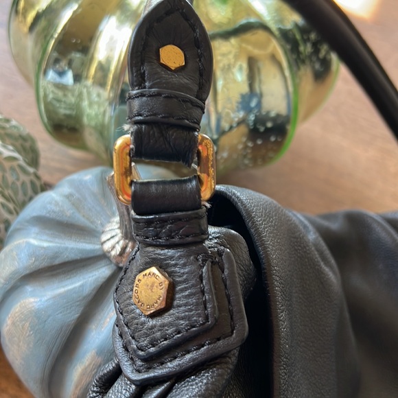 Marc Jacobs Black Leather Shoulder Bag - Picture 5 of 7